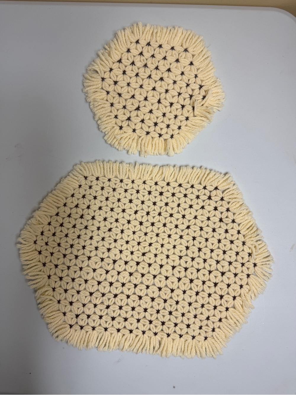 Vintage Daisy Loom Cream & Brown Star Mat Set